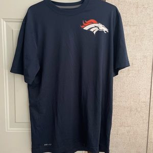 NFL denver broncos T-shirt